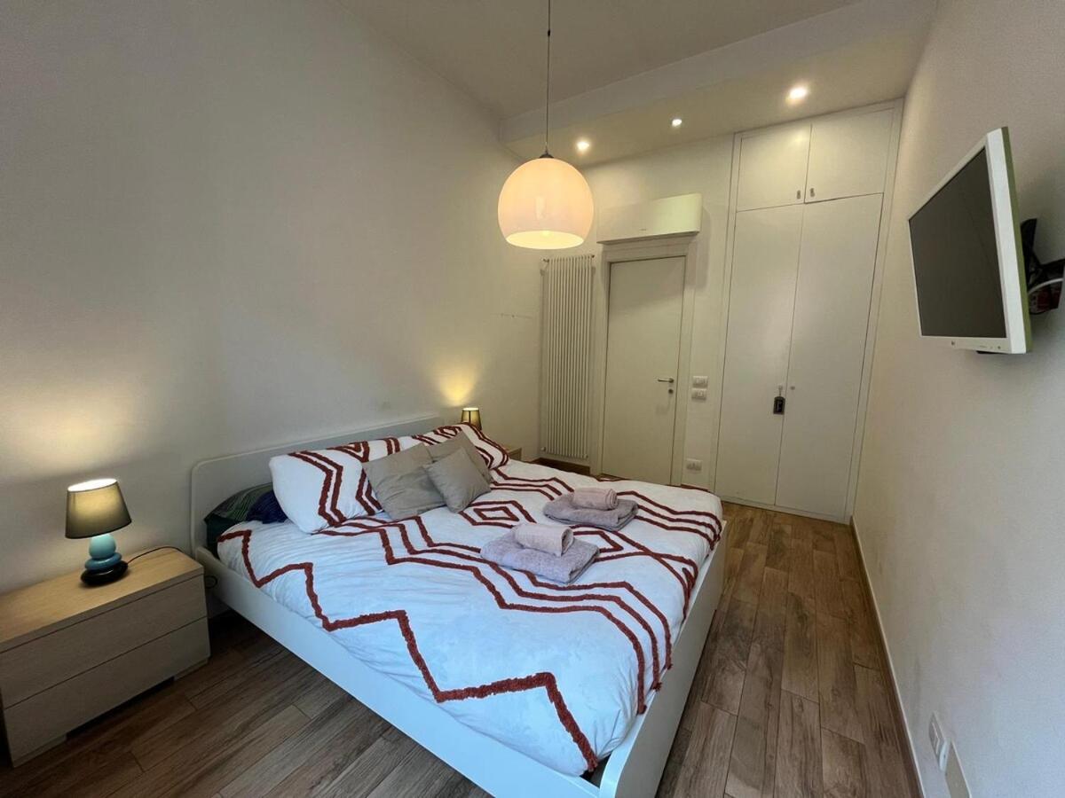 La Dolce Vita - Luxury Colosseum Boutique Apartment Roma Esterno foto