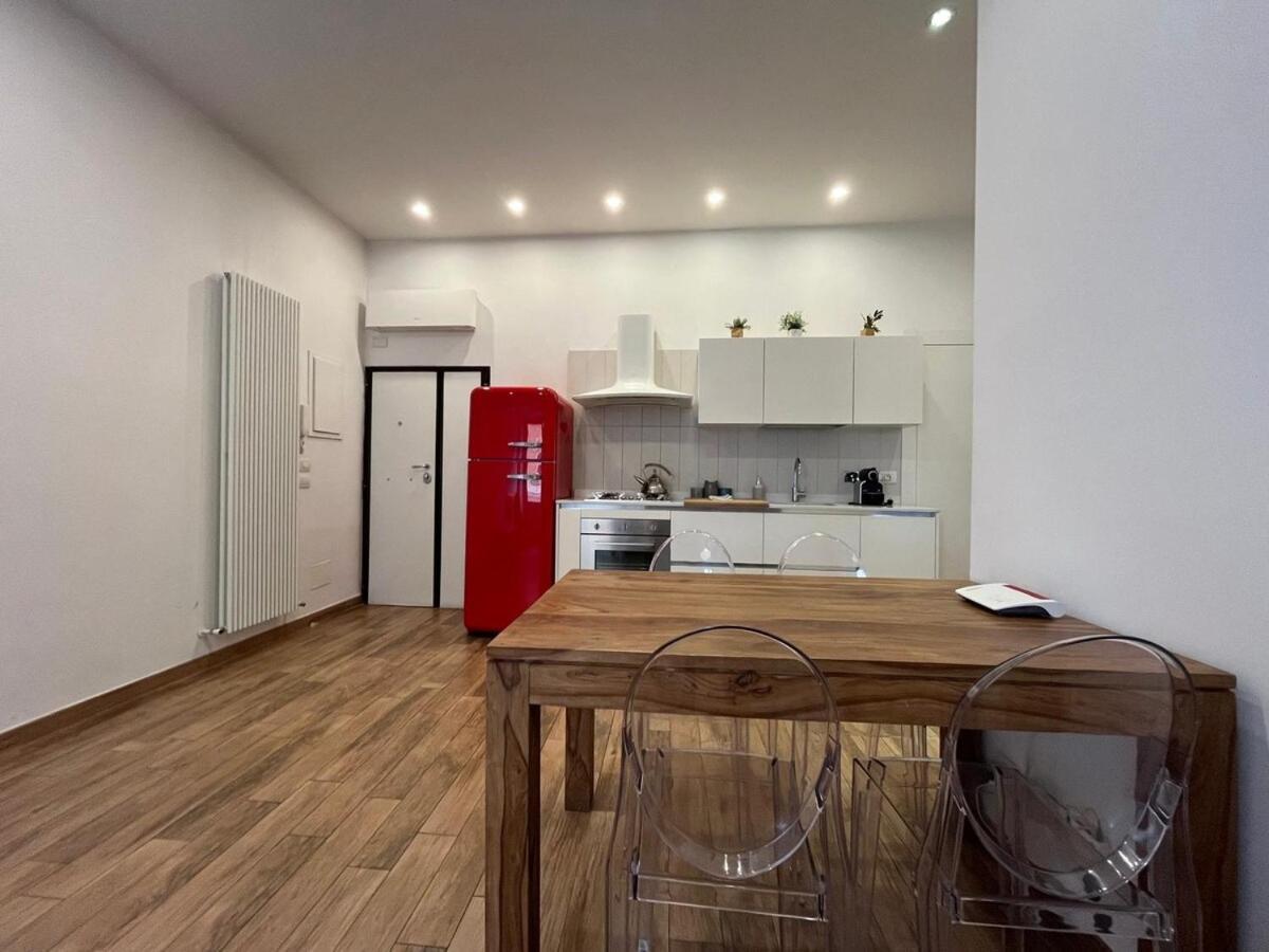 La Dolce Vita - Luxury Colosseum Boutique Apartment Roma Esterno foto