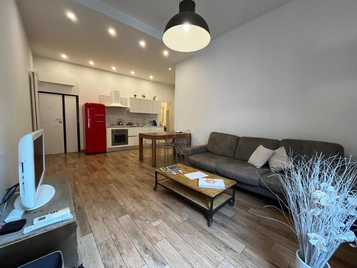 La Dolce Vita - Luxury Colosseum Boutique Apartment Roma Esterno foto